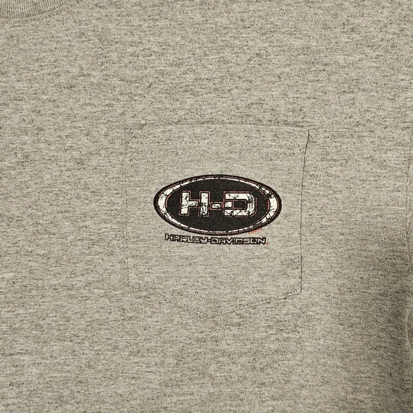 Harley-Davidson T-Shirt in Large.  GRAY - Picture 4 of 6